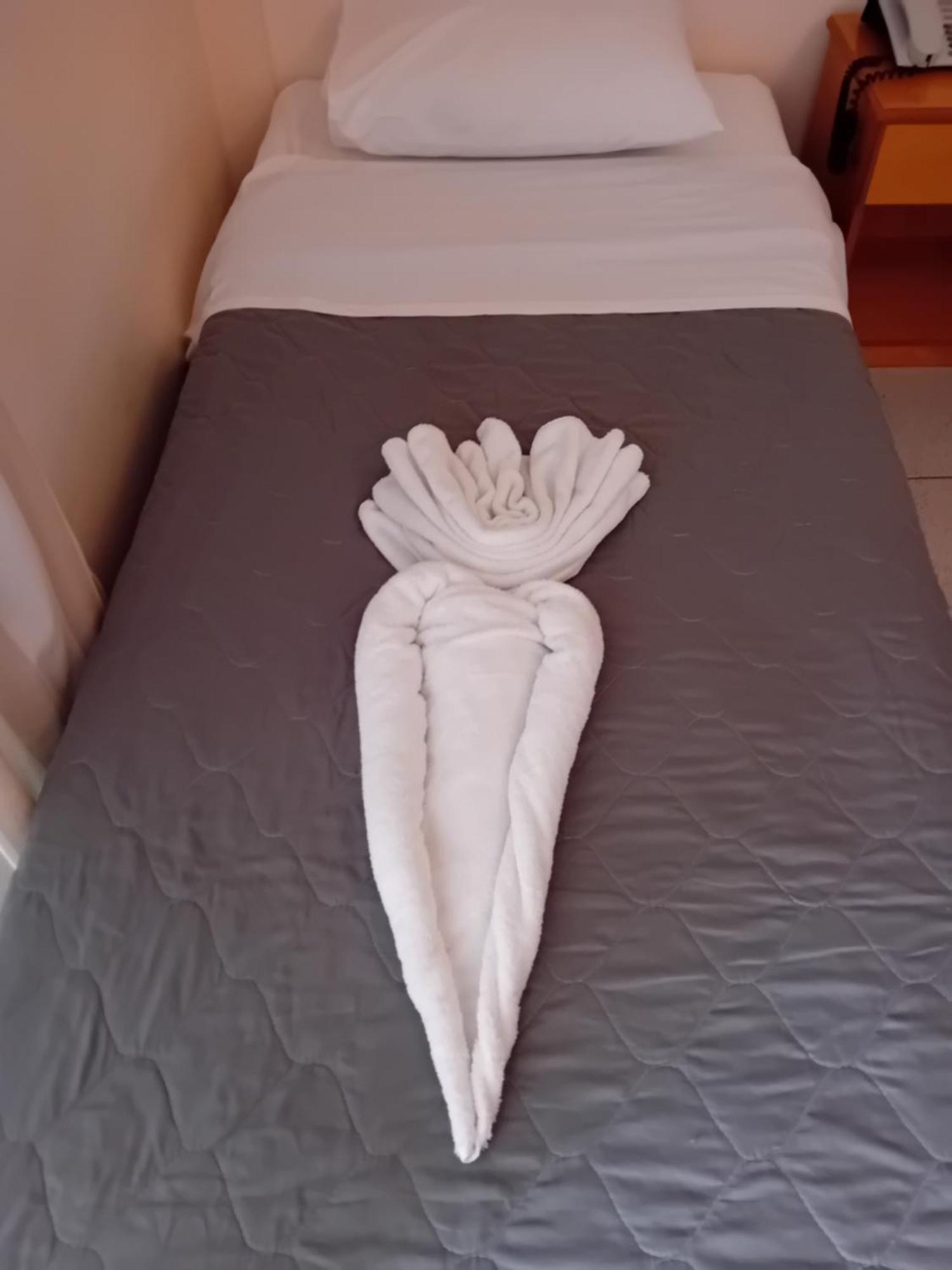 Heliotopos Apartments Толон Екстериор снимка