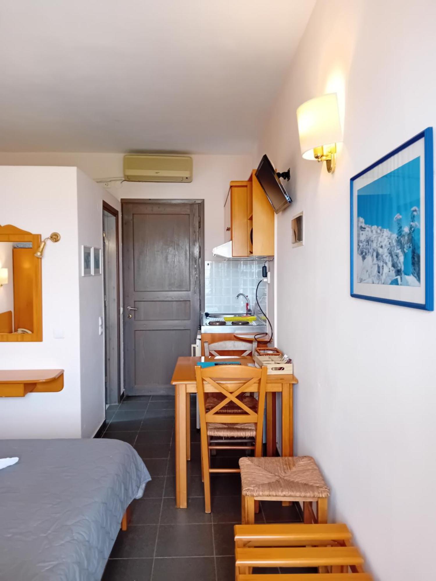 Heliotopos Apartments Толон Екстериор снимка