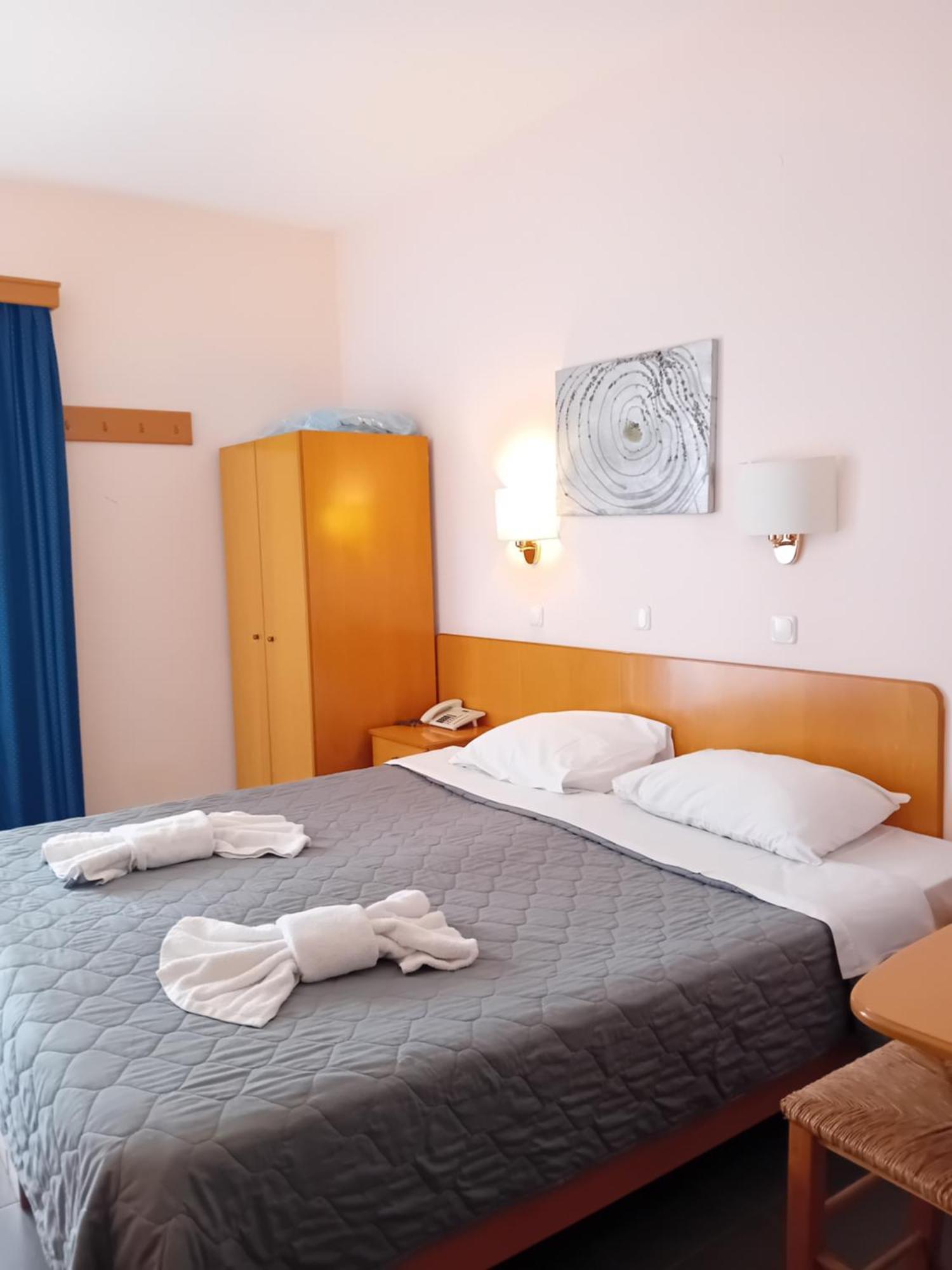 Heliotopos Apartments Толон Екстериор снимка