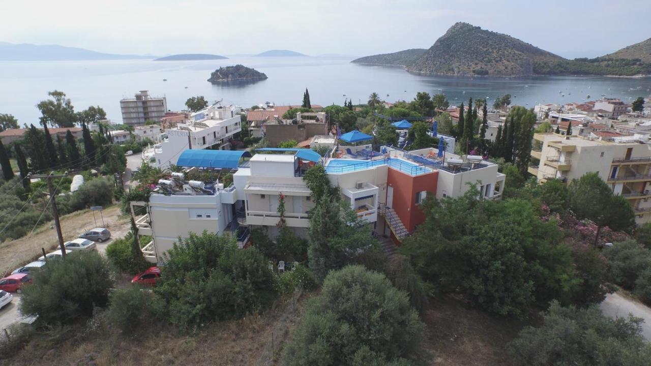 Heliotopos Apartments Толон Екстериор снимка